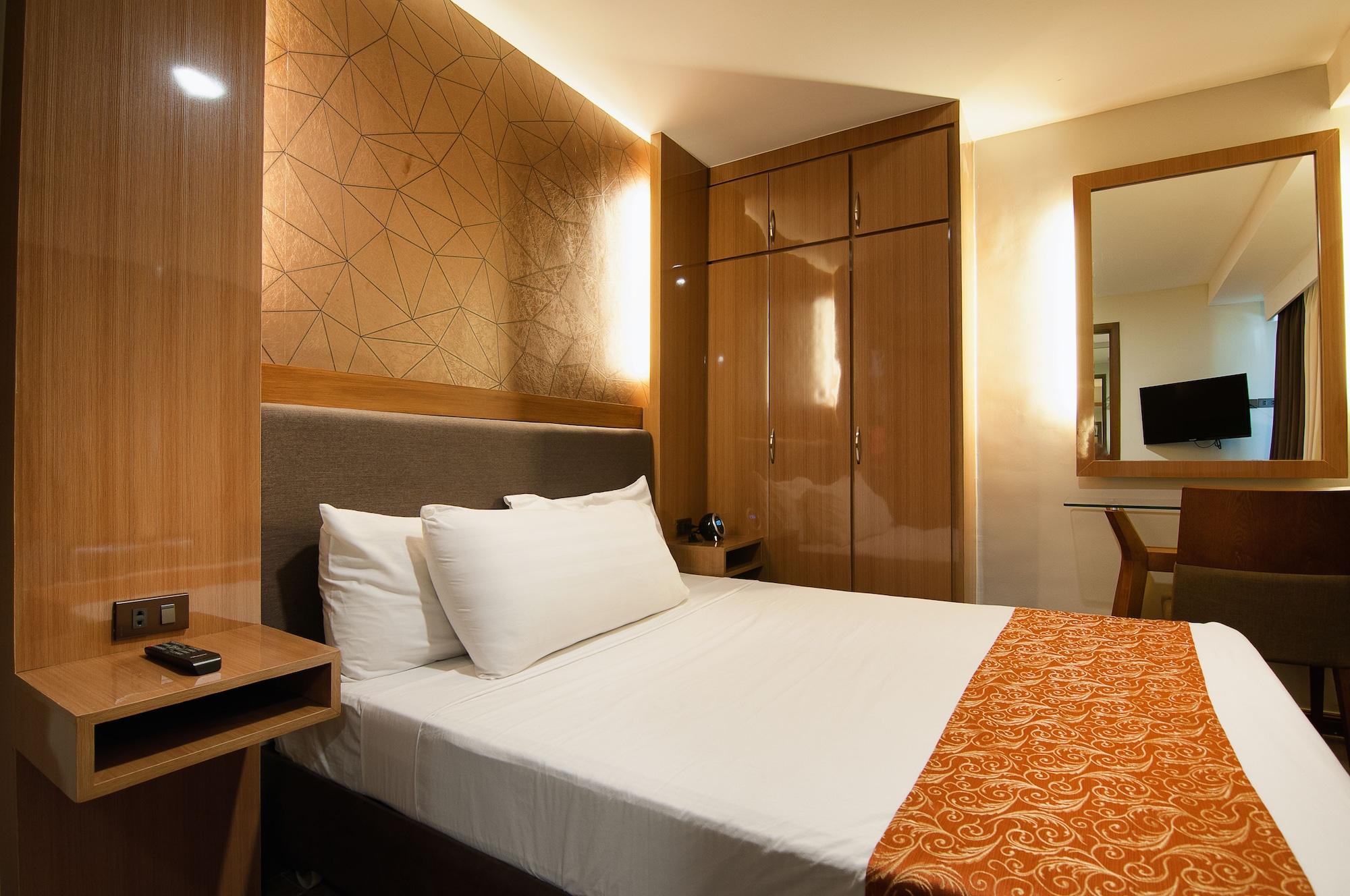 Fernandina 88 Suites Hotel Quezon City Ngoại thất bức ảnh