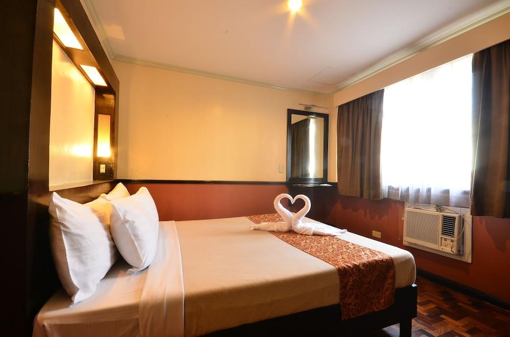 Fernandina 88 Suites Hotel Quezon City Ngoại thất bức ảnh