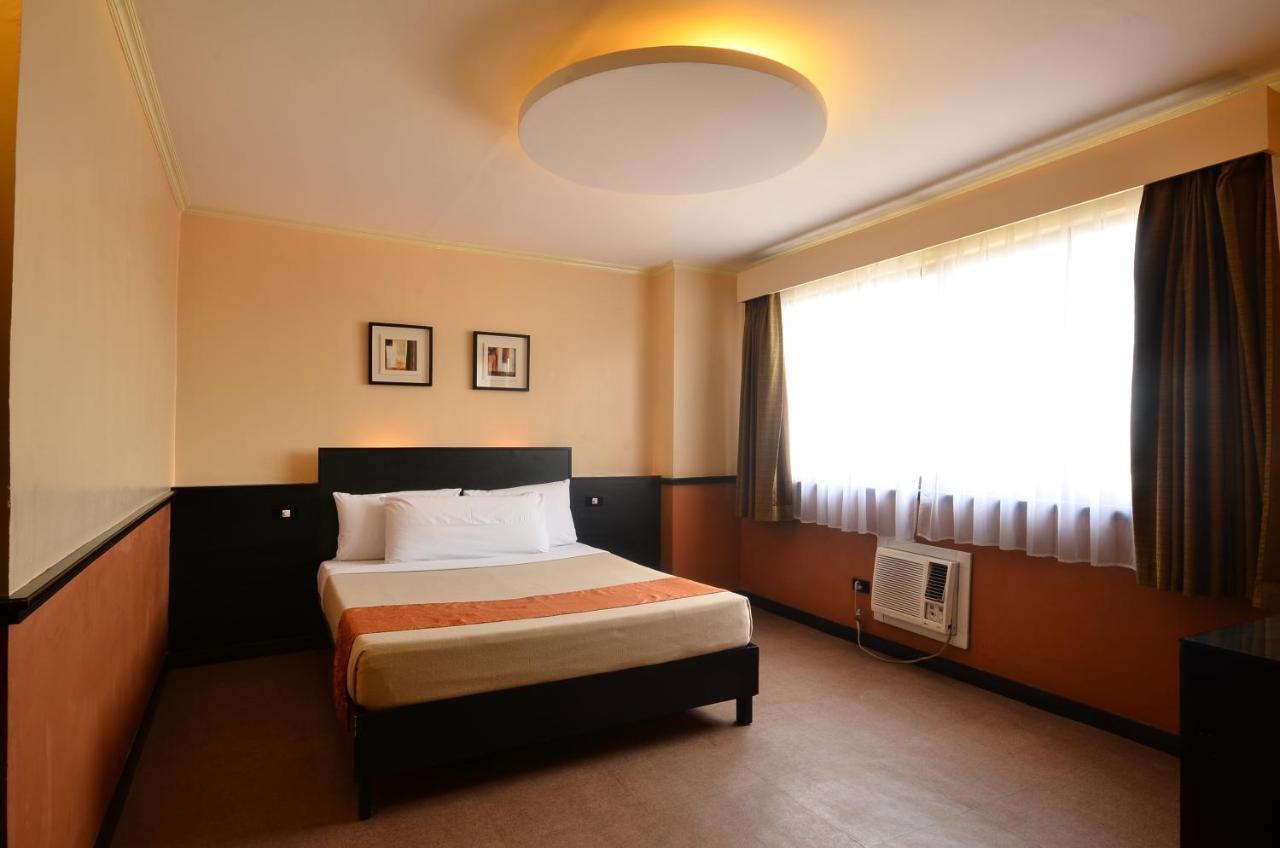 Fernandina 88 Suites Hotel Quezon City Ngoại thất bức ảnh
